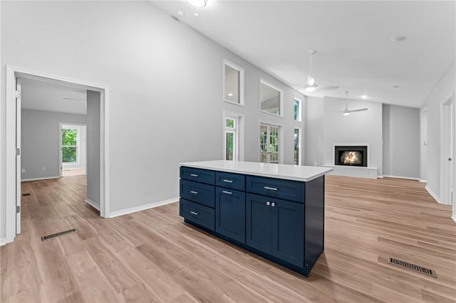 423 W Patricia Lane, Fayetteville, AR 72703