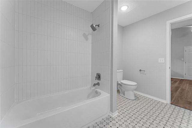 423 W Patricia Lane, Fayetteville, AR 72703
