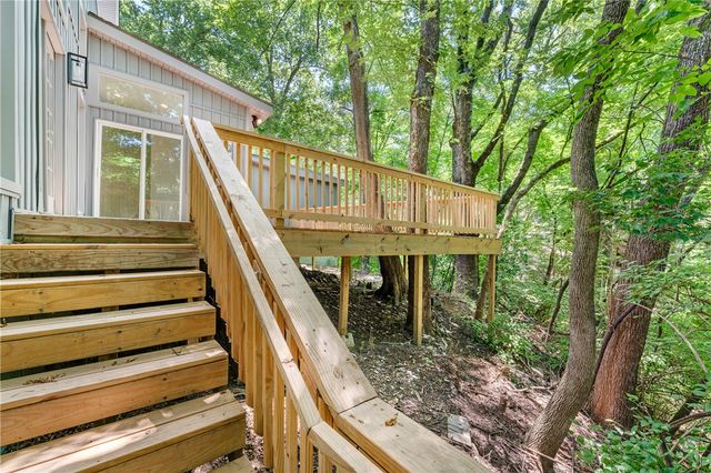 423 W Patricia Lane, Fayetteville, AR 72703