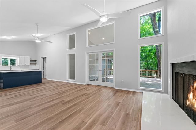 423 W Patricia Lane, Fayetteville, AR 72703