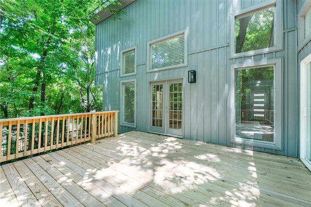 423 W Patricia Lane, Fayetteville, AR 72703