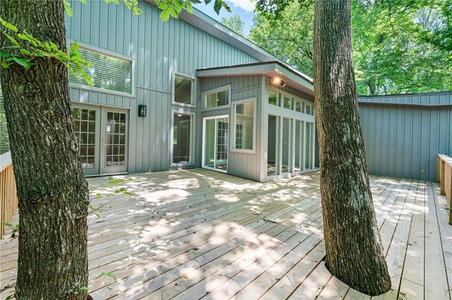 423 W Patricia Lane, Fayetteville, AR 72703