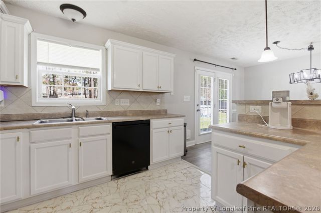 264 Himalaya Drive, Raeford, NC 28376