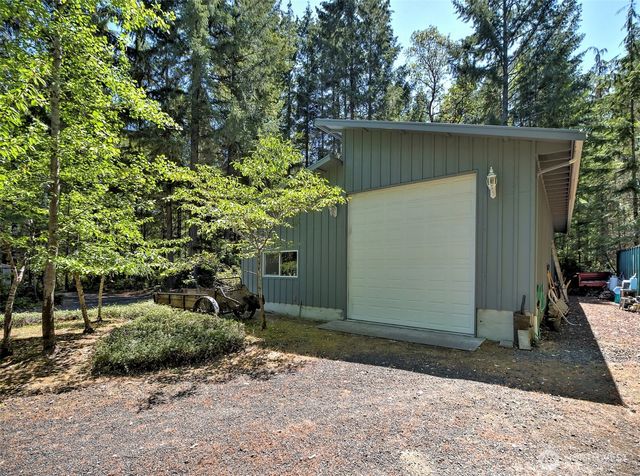 80 E Tamarack Lane, Shelton, WA 98584