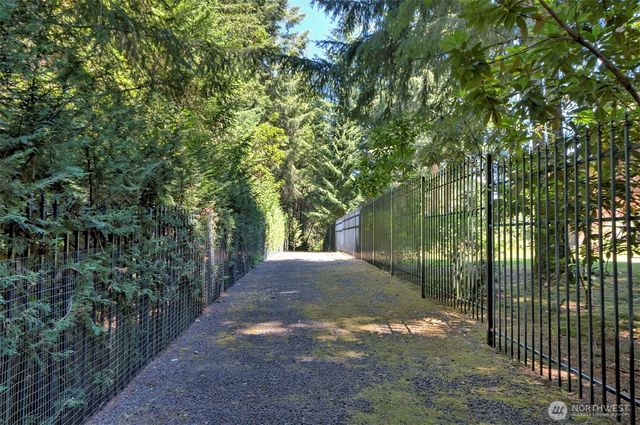 80 E Tamarack Lane, Shelton, WA 98584