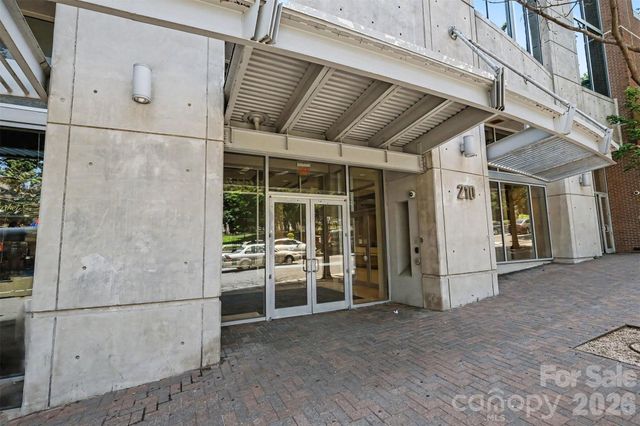 210 N Church Street 1604, Charlotte, NC 28202