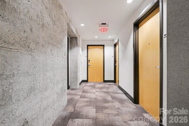 210 N Church Street 1604, Charlotte, NC 28202