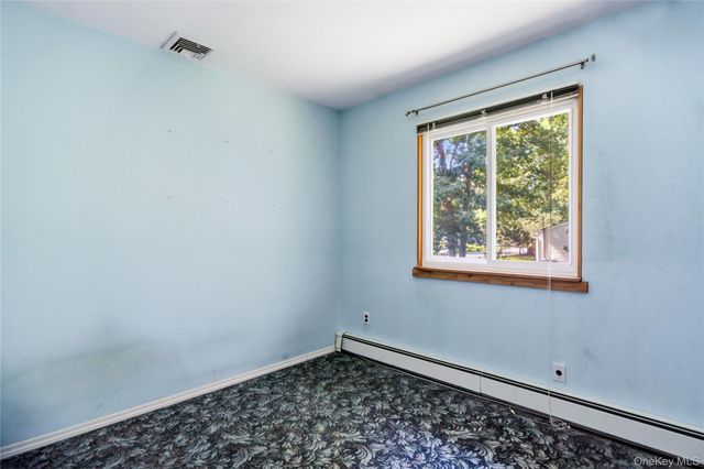 417 Winters Drive N, Mastic, NY 11950