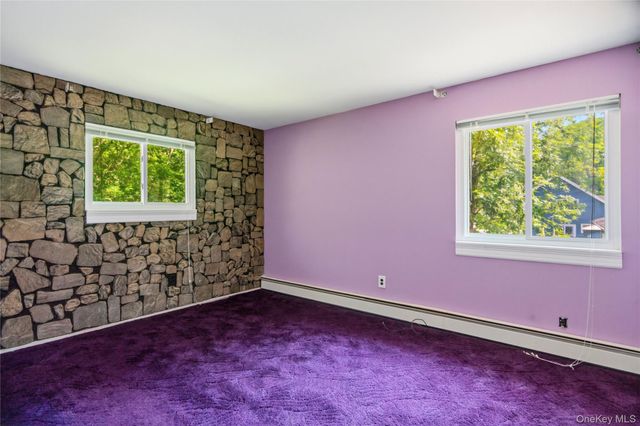 417 Winters Drive N, Mastic, NY 11950