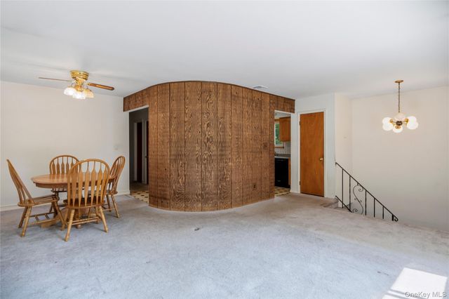 417 Winters Drive N, Mastic, NY 11950