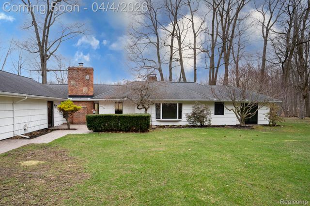 1530 S Baldwin Road, Orion Charter Township, MI 48360