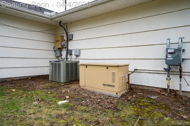 1530 S Baldwin Road, Orion Charter Township, MI 48360