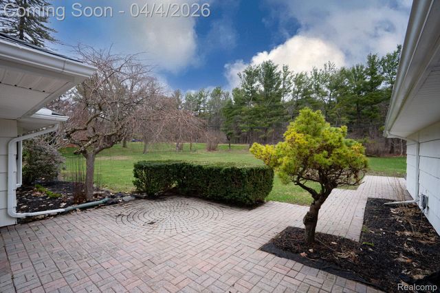 1530 S Baldwin Road, Orion Charter Township, MI 48360