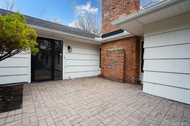 1530 S Baldwin Road, Orion Charter Township, MI 48360