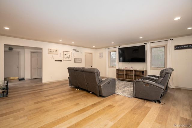 1530 S Baldwin Road, Orion Charter Township, MI 48360