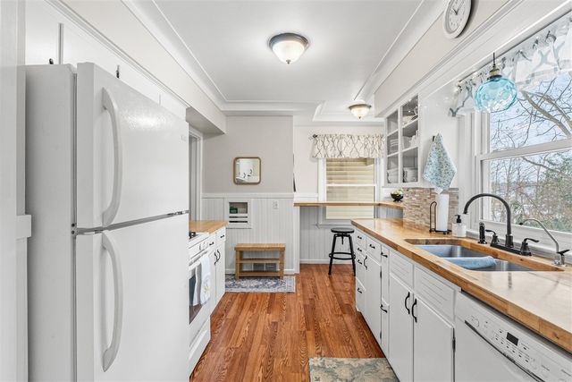 1737 Greenlawn Avenue, Kalamazoo, MI 49006