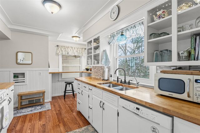 1737 Greenlawn Avenue, Kalamazoo, MI 49006