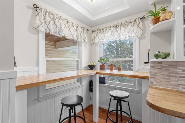 1737 Greenlawn Avenue, Kalamazoo, MI 49006