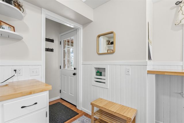 1737 Greenlawn Avenue, Kalamazoo, MI 49006