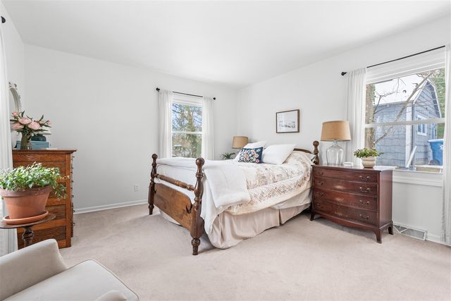 1737 Greenlawn Avenue, Kalamazoo, MI 49006