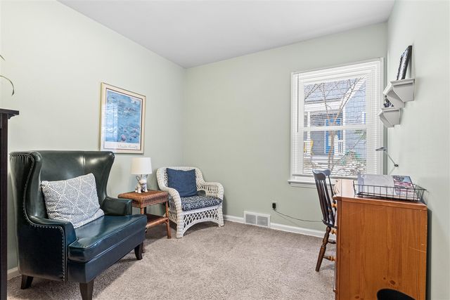 1737 Greenlawn Avenue, Kalamazoo, MI 49006