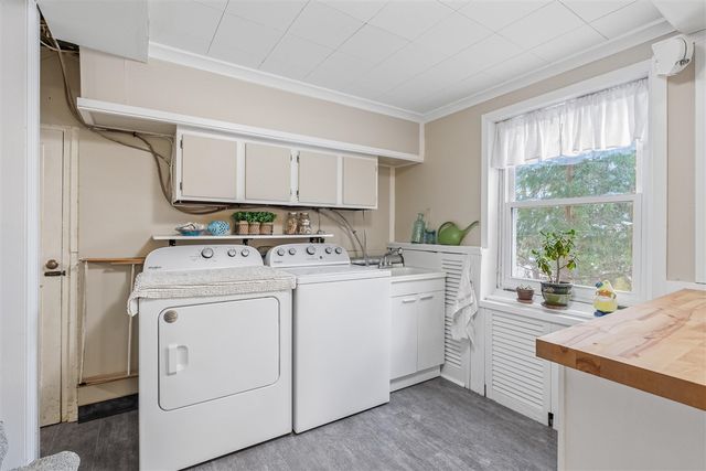 1737 Greenlawn Avenue, Kalamazoo, MI 49006