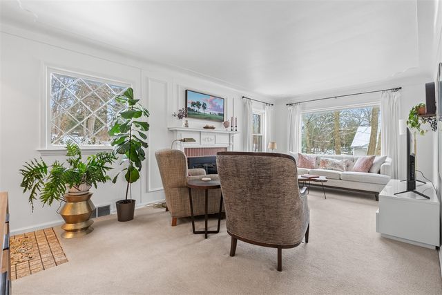 1737 Greenlawn Avenue, Kalamazoo, MI 49006