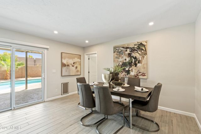 6701 E LATHAM Street, Scottsdale, AZ 85257