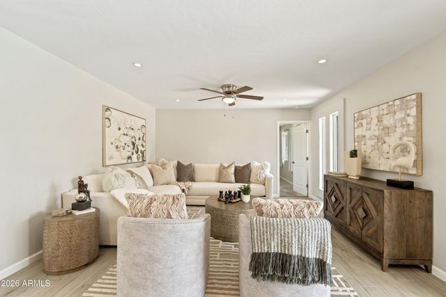 6701 E LATHAM Street, Scottsdale, AZ 85257