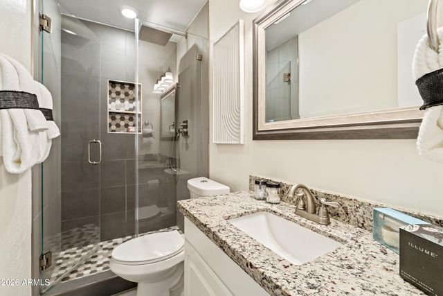 6701 E LATHAM Street, Scottsdale, AZ 85257