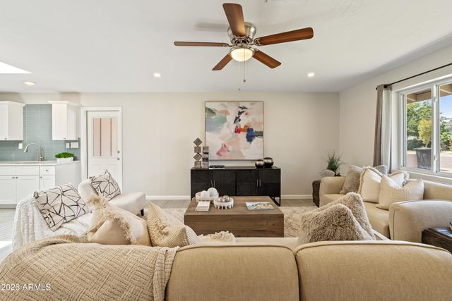 6701 E LATHAM Street, Scottsdale, AZ 85257