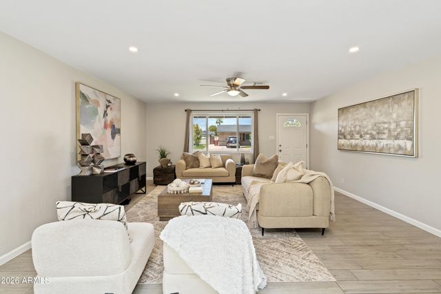 6701 E LATHAM Street, Scottsdale, AZ 85257