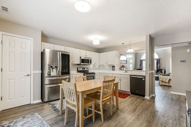 2926 Cross Creek Circle, Westfield, IN 46074