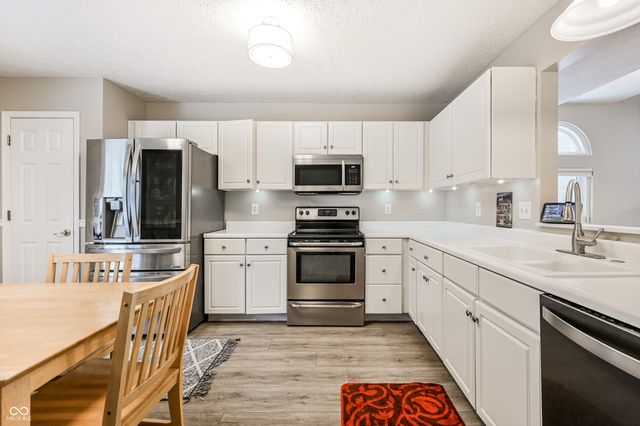 2926 Cross Creek Circle, Westfield, IN 46074