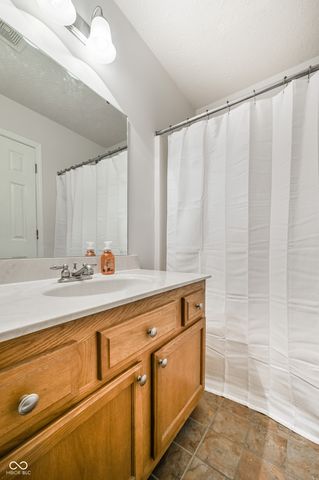 2926 Cross Creek Circle, Westfield, IN 46074