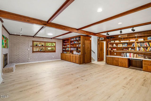 404 Morgan Creek Road, Chapel Hill, NC 27517