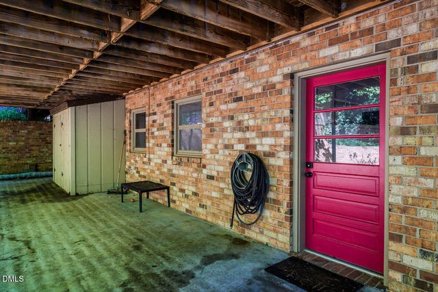 404 Morgan Creek Road, Chapel Hill, NC 27517