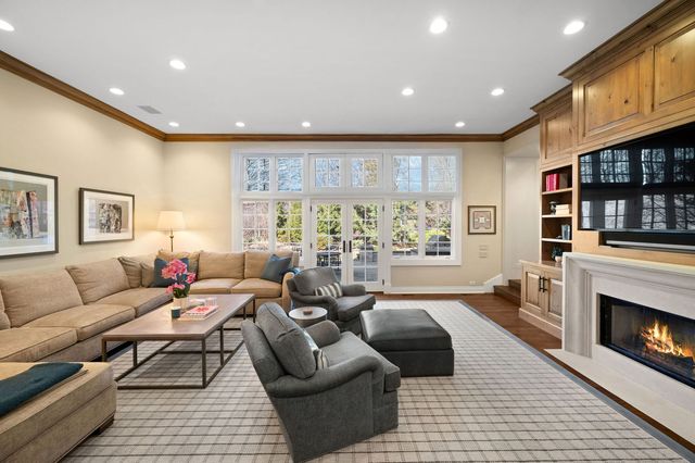 255 Harbor Street, Glencoe, IL 60022