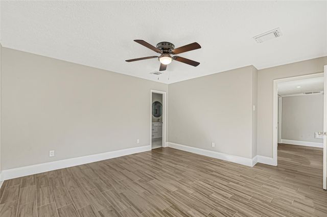 2506 Walnut Grove Court, Pearland, TX 77584