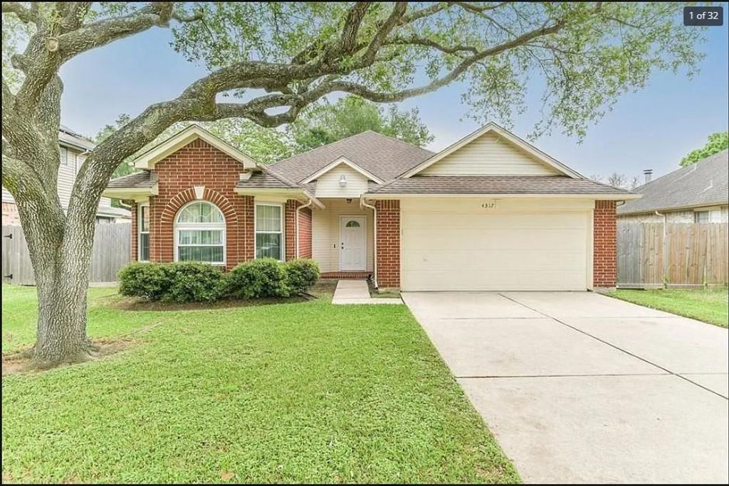 4317 Plover Drive, Seabrook, TX 77586