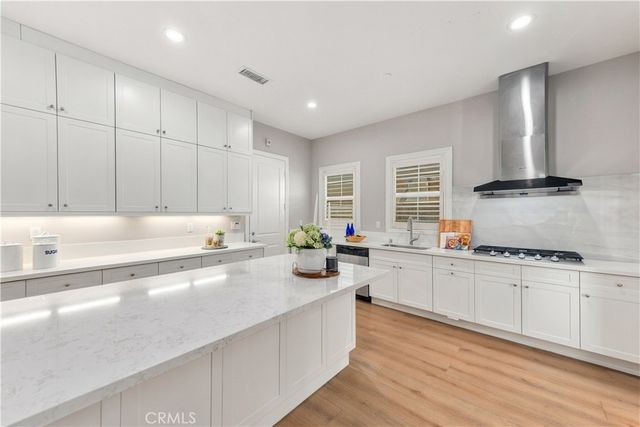 22 Calliope, Lake Forest, CA 92630