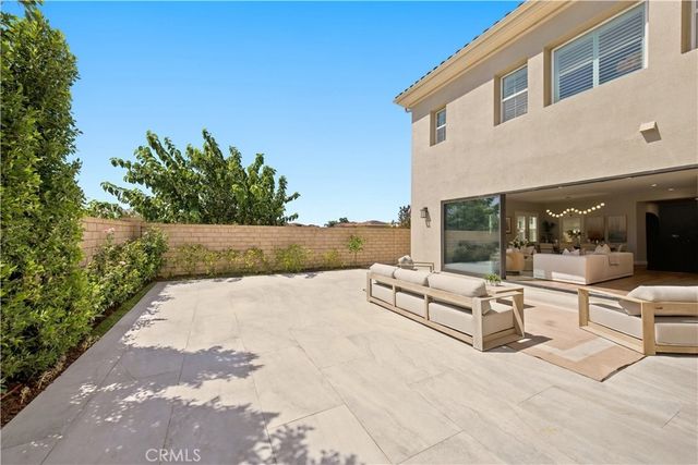 22 Calliope, Lake Forest, CA 92630
