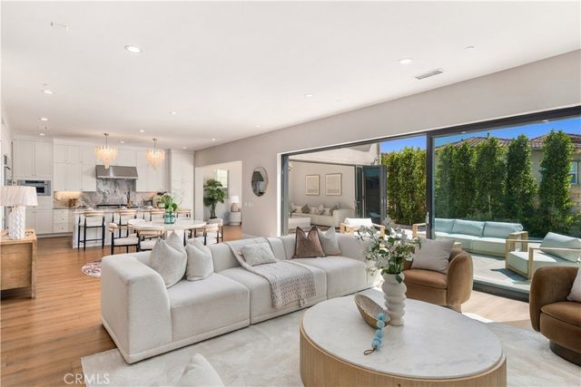 22 Calliope, Lake Forest, CA 92630