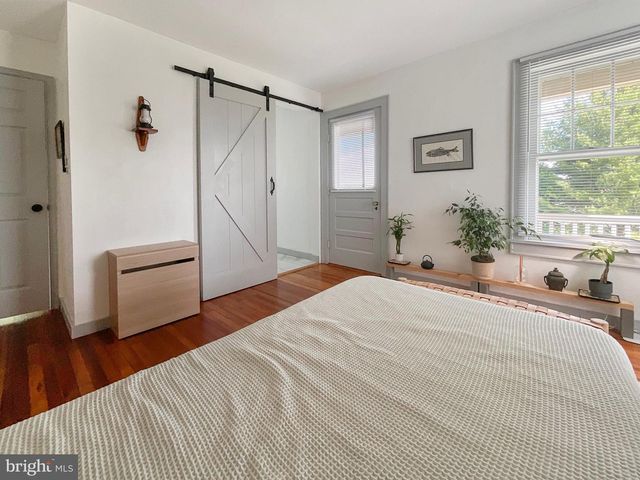 579 E KING ST, Littlestown, PA 17340