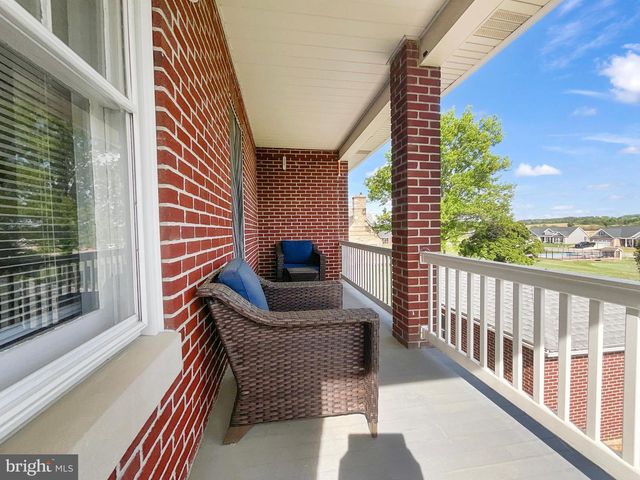 579 E KING ST, Littlestown, PA 17340