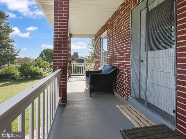 579 E KING ST, Littlestown, PA 17340