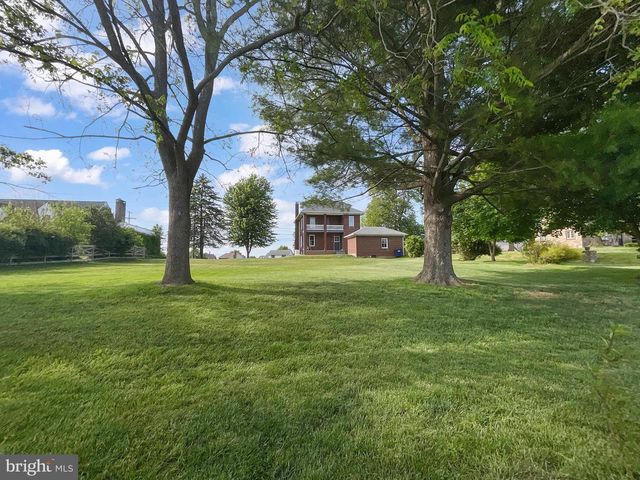 579 E KING ST, Littlestown, PA 17340