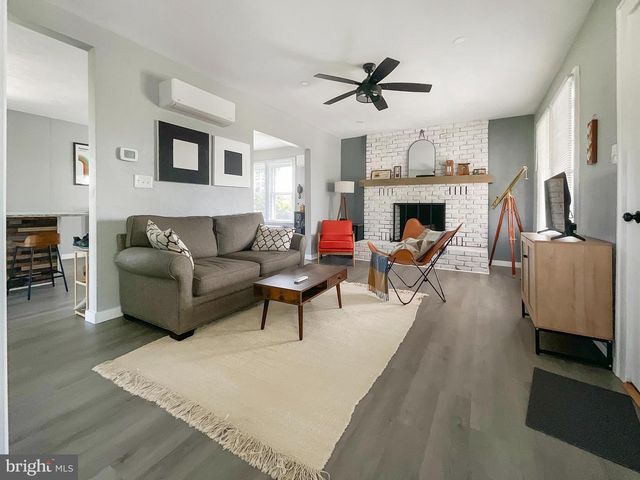 579 E KING ST, Littlestown, PA 17340