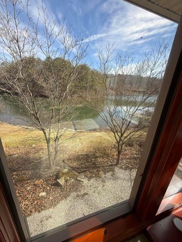 115 Lake Shore Drive, Pikeville, TN 37367