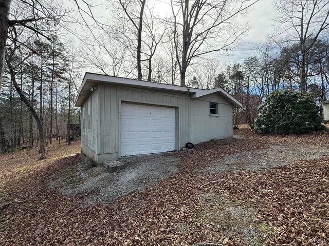 115 Lake Shore Drive, Pikeville, TN 37367